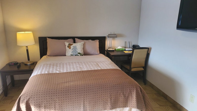 Shoreside Inn & Suites, Wabamun, Canada