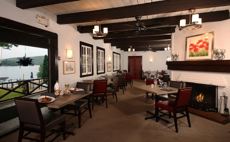 Sir Sam's Inn & Waterspa - Adults Only, Dysart et al, Canada