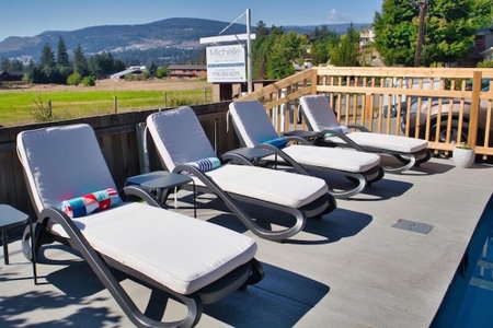 Salish Bed & Breakfast and Spa, West Kelowna, Canada