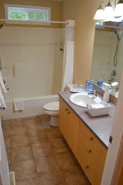 Salish Bed & Breakfast and Spa, West Kelowna, Canada