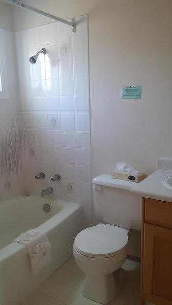 Shoreline Resort Condominiums, Penticton, Canada