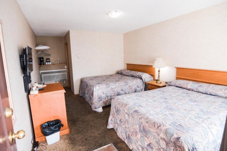 Shoreline Resort Condominiums, Penticton, Canada