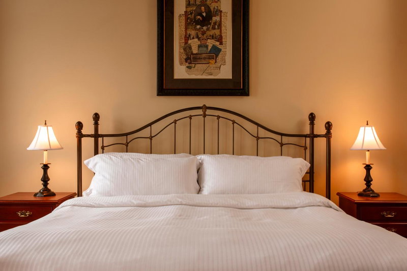 Auberge du Vieux Port by Gray Collection, Montréal, Canada