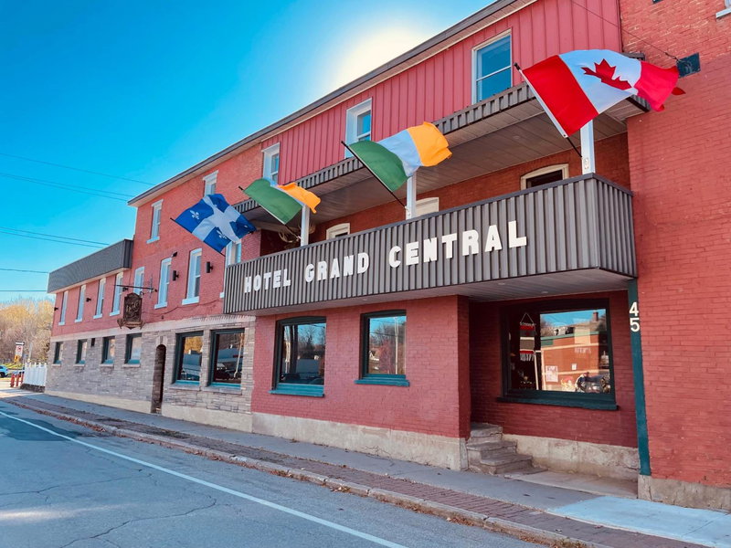 Grand Central Hotel Richmond, Richmond, Canada