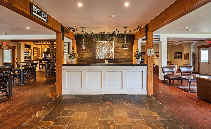 3 Pines Lodge Muskoka, Huntsville, Canada