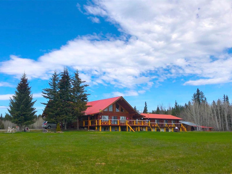 Cariboo Log Guest House, Lac La Hache, Canada