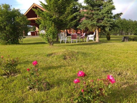 Cariboo Log Guest House, Lac La Hache, Canada