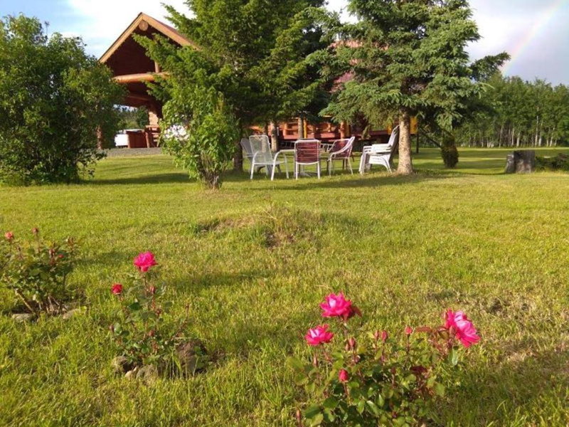 Cariboo Log Guest House, Lac La Hache, Canada