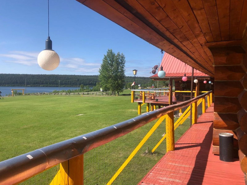 Cariboo Log Guest House, Lac La Hache, Canada
