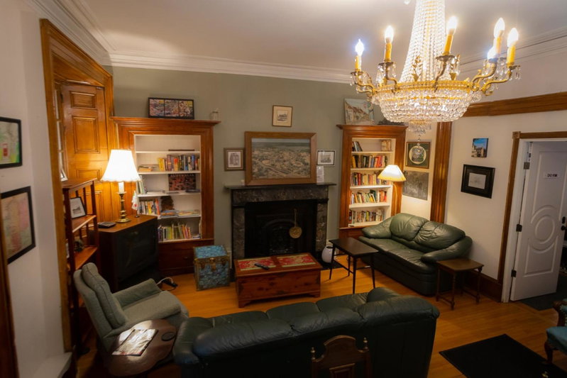 Pring Guesthouse, Hamilton, Canada