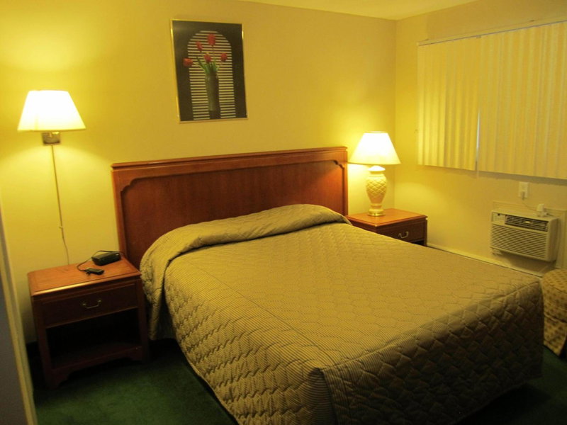 Canadiana Motel, Hanover, Canada