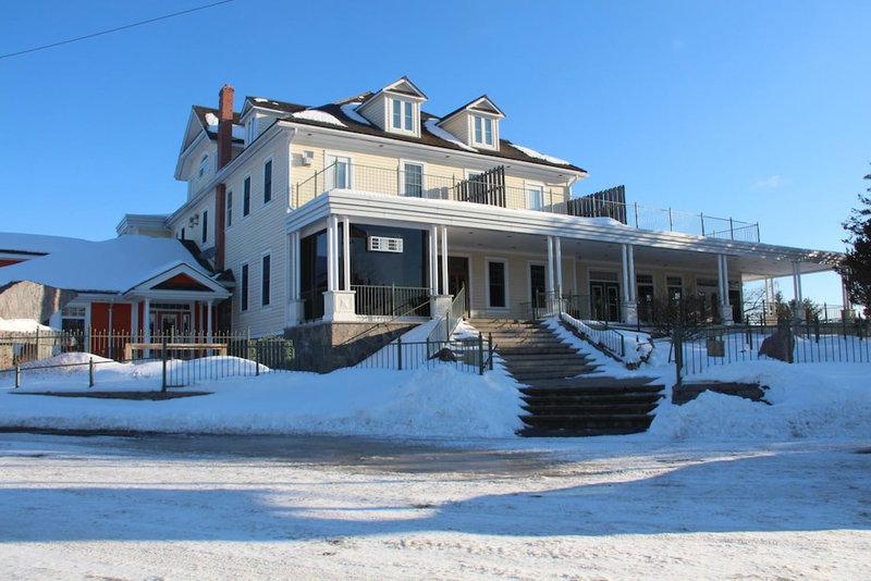 The Burleigh Falls Inn & Suites, North Kawartha, Canada