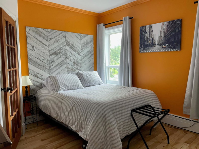 auberge les deux tours, Jonquiere, Canada