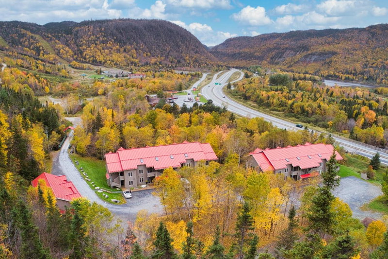 Marblewood Village Resort, Steady Brook, Канада