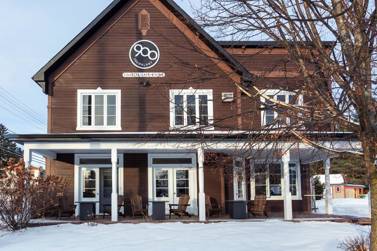 Le 900 Tremblant Inn Café and Bistro, Canada