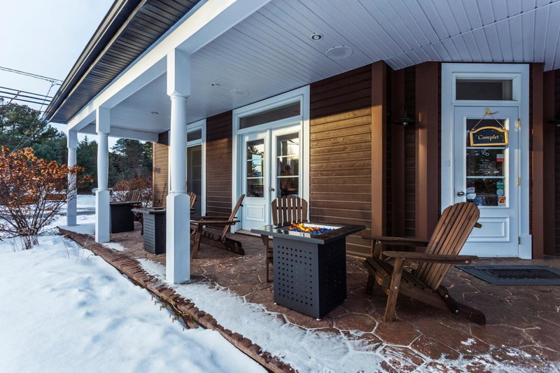 Le 900 Tremblant Inn Café and Bistro, Mont-Tremblant, Canada