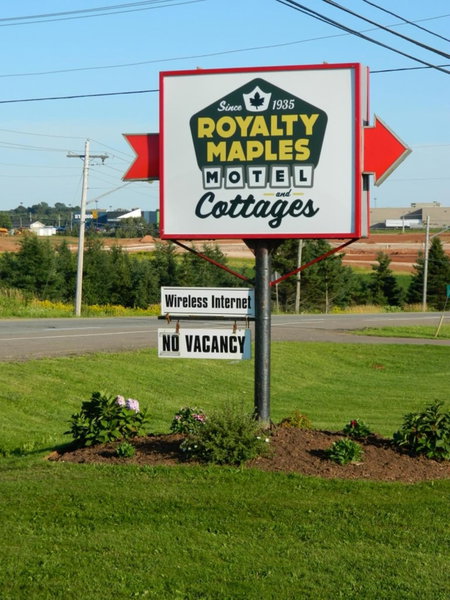 Royalty Maples Motel & Cottages, Charlottetown, Canada
