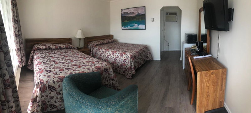 Century Motel, Cornwall, Canada
