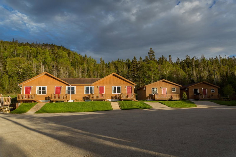 Middle Brook Cottages & Chalets, Glenburnie, Canada