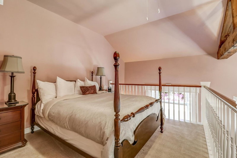 School House Bed and Breakfast C.1859, Niagara-on-the-Lake, Canada