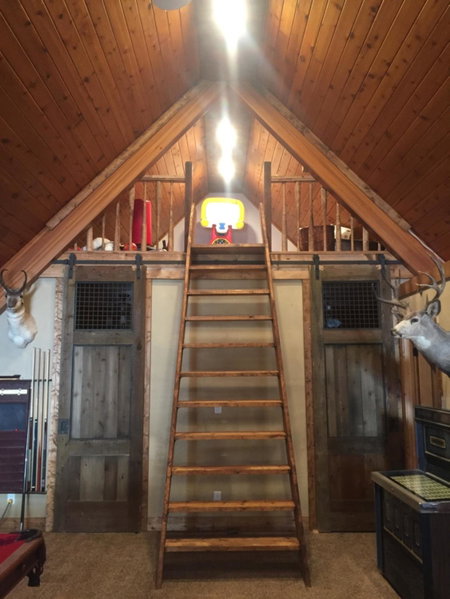 The Old Church B&B, Warner, Canada