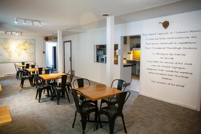 Auberge Manitonga, Mont-Tremblant, Канада