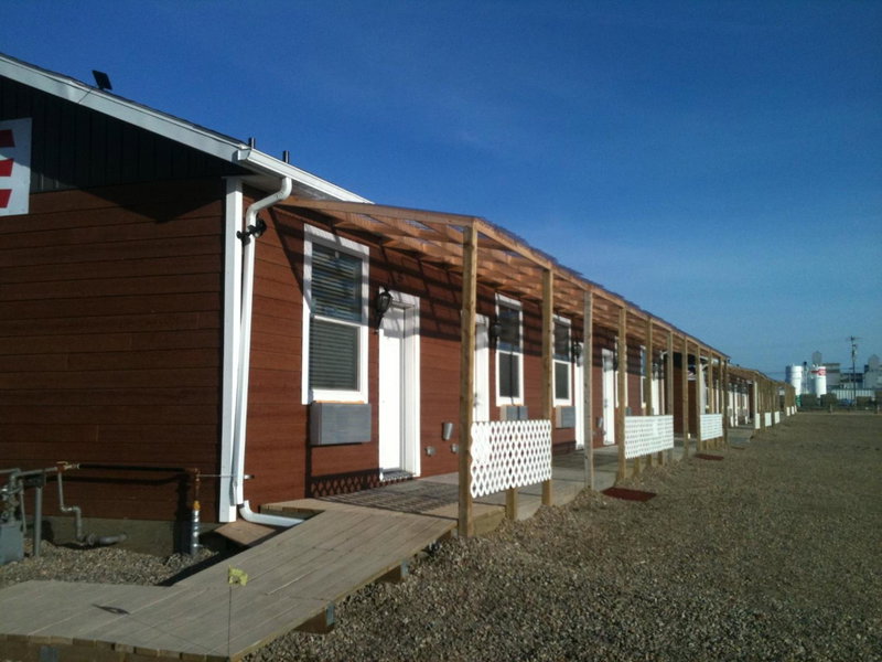 Bear's Den Lodge, Shaunavon, Canada