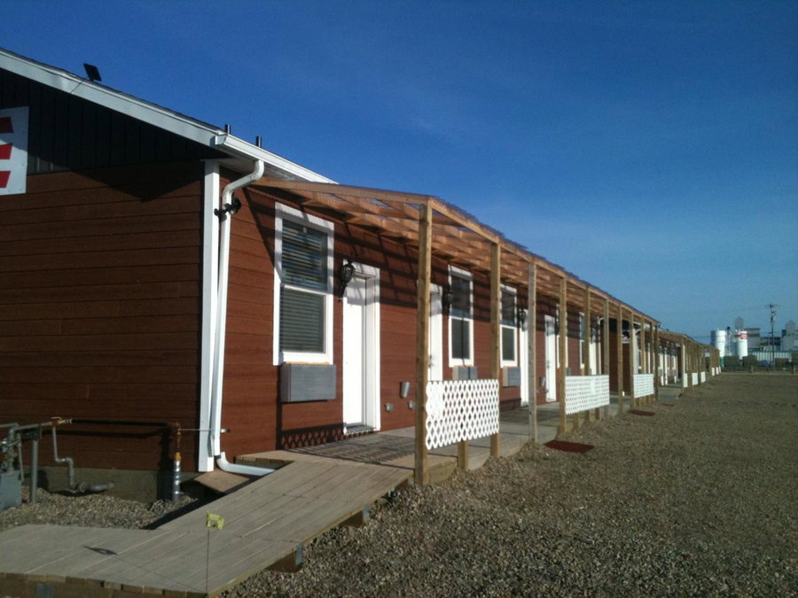 Bear's Den Lodge, Shaunavon, Canada