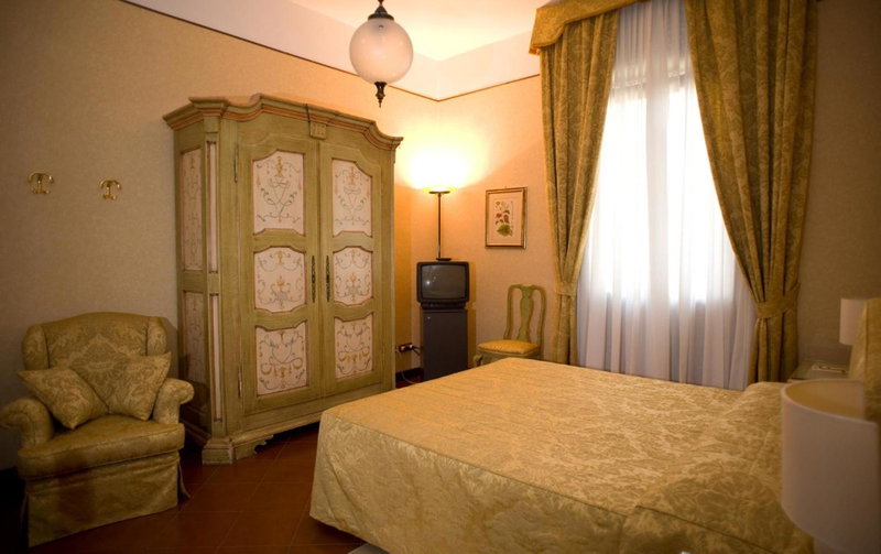 Hotel Posta, Reggio nell'Emilia, Italy