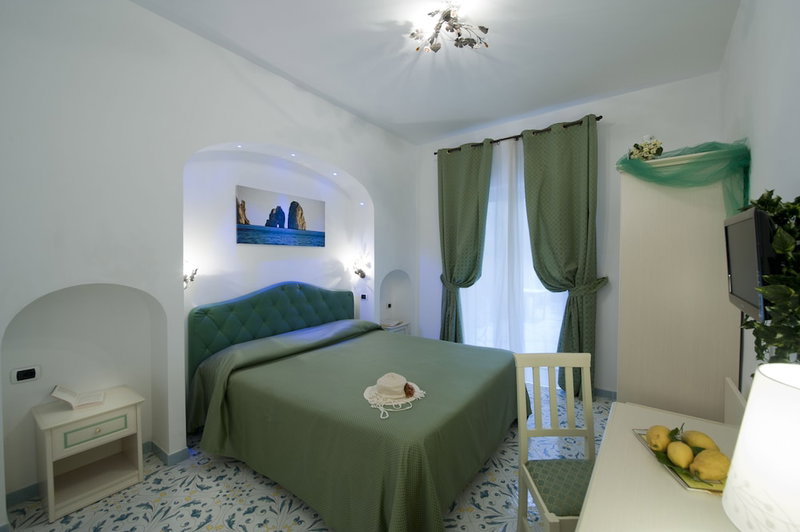 La Conchiglia, Furore, Italy