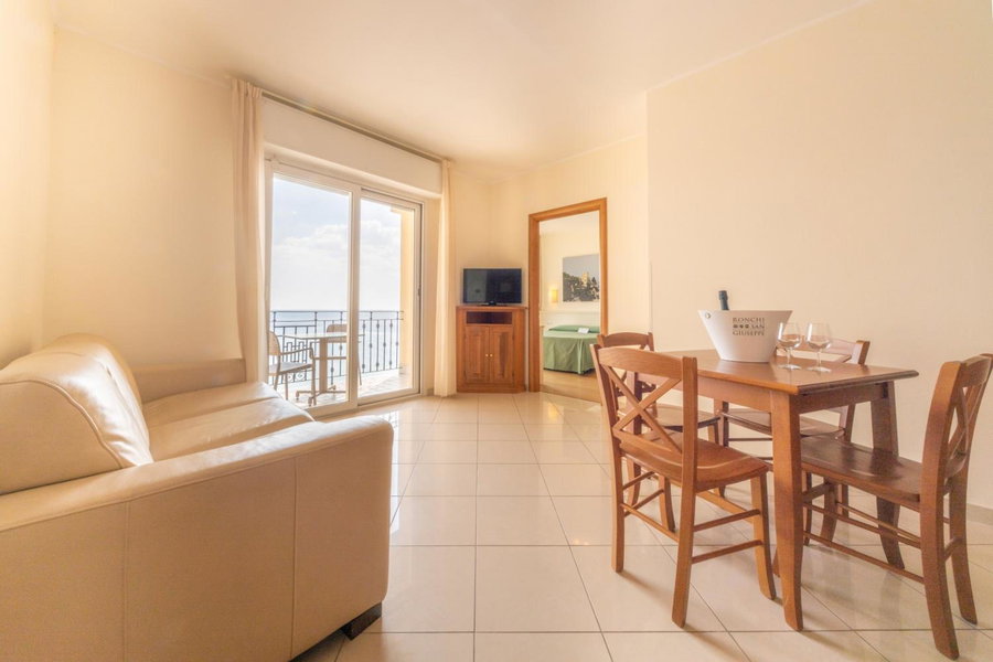 Lido Resort, Finale Ligure, Italia