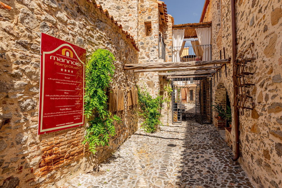 Albergo Diffuso Mannois, Orosei, Italy