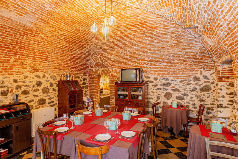 Albergo Diffuso Mannois, Orosei, Italy