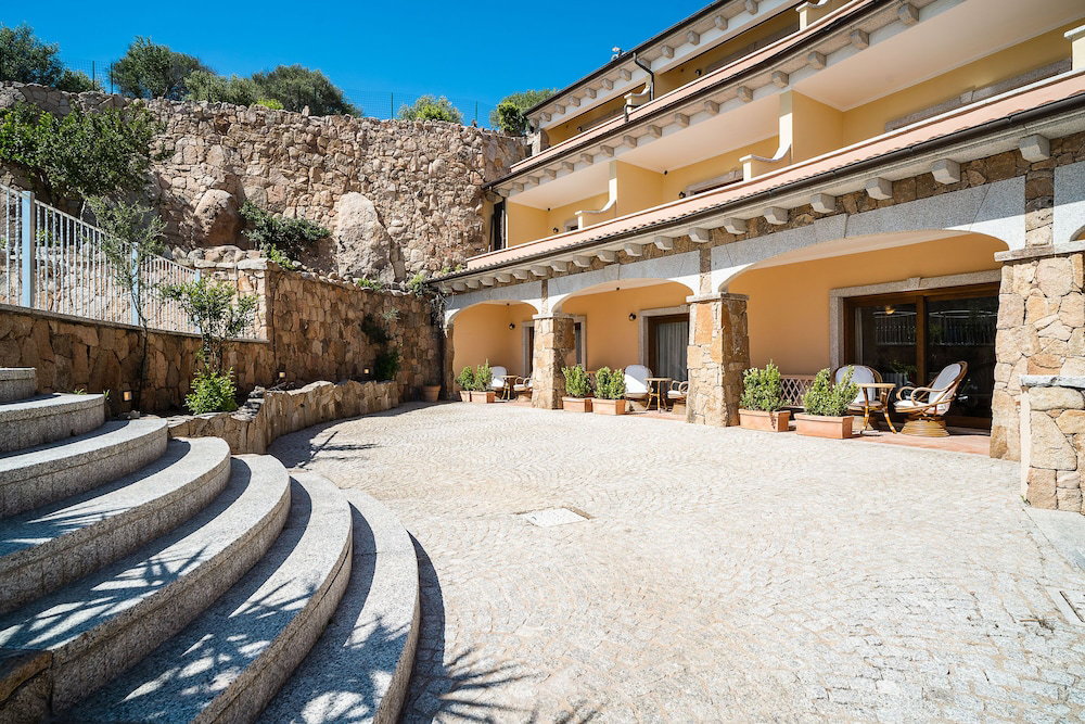 LH Pozzo Sacro Hotel, Italy