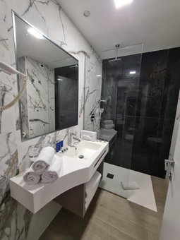 JR Hotels Gate 7 Bologna, Calderara di Reno, Italy