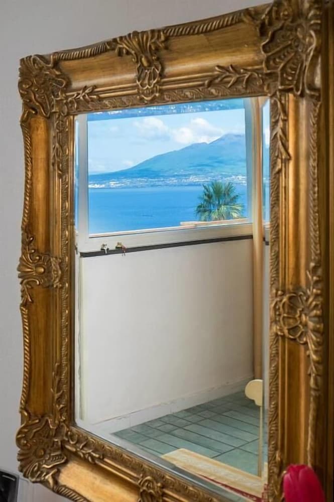 Hôtel · Hotel Aequa, Vico Equense