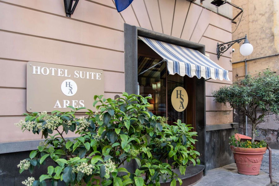 Hotel Suite Ares, Naples, Италия