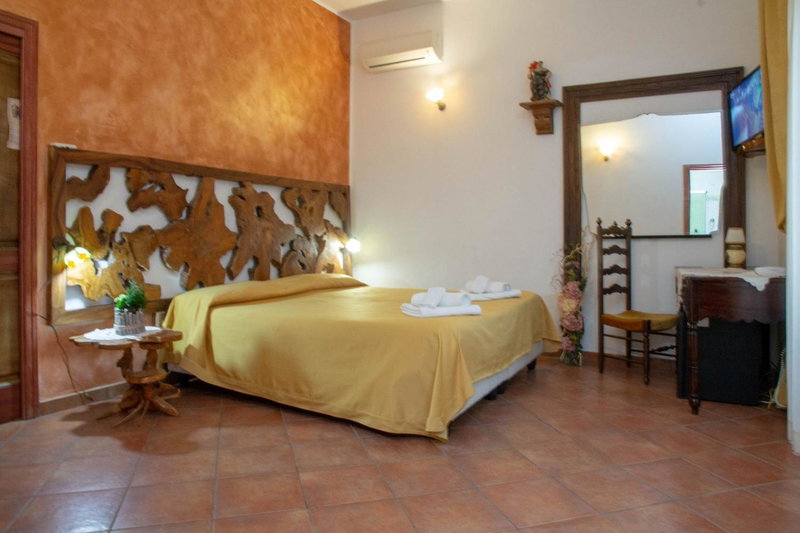 Donnaciccina Accomodation, Tropea, Italy