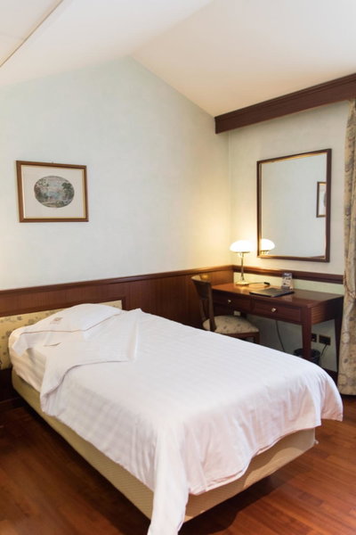 Phi Hotel Dei Medaglioni, Correggio, Italy