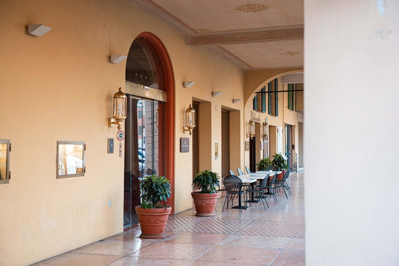 Phi Hotel Dei Medaglioni, Correggio, Italy