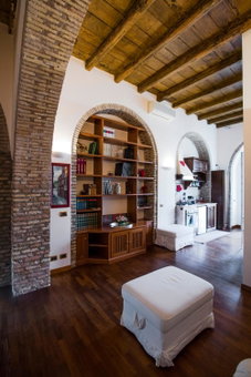Pettinary Village B&B, Rome, Italy