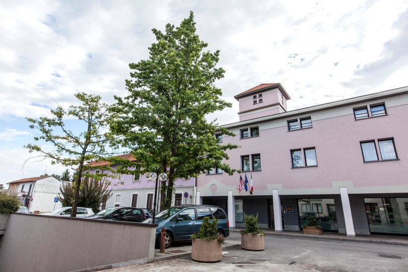 Best Western Plus Borgolecco Hotel, Arcore, Italia