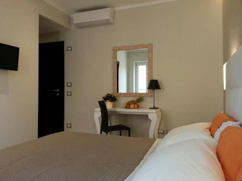 Gemini Suite, Rome, Italia