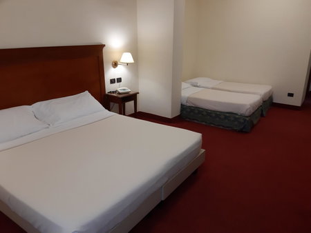 Hotel HR, Modugno, Italia