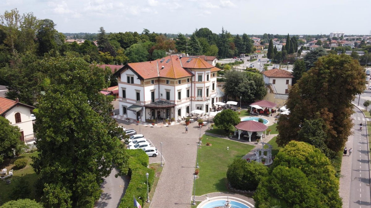 Hôtel · Hotel Villa Stucky, Mogliano Veneto