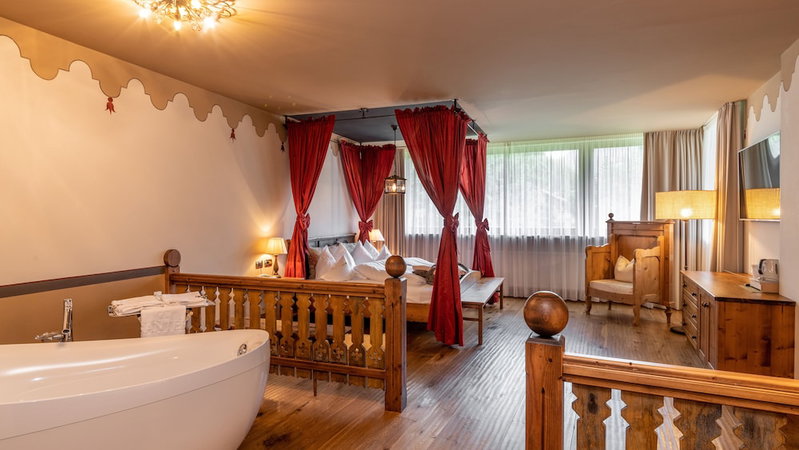 Romantik Hotel Santer, Dobbiaco, Italia