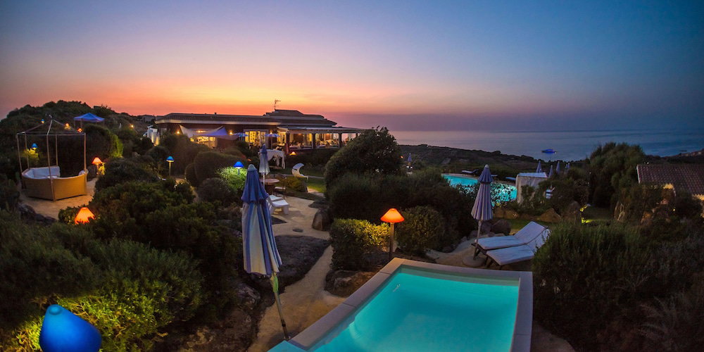 Hotel · Bajaloglia Resort, Monte Rosello