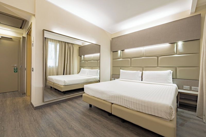 Just Hotel Saronno, Saronno, Italia