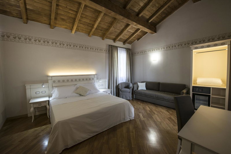Hotel Sesmones, Lodi, Italy