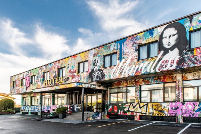 Muraless Art Hotel - WorldHotels Crafted, Castel d'Azzano, Italia